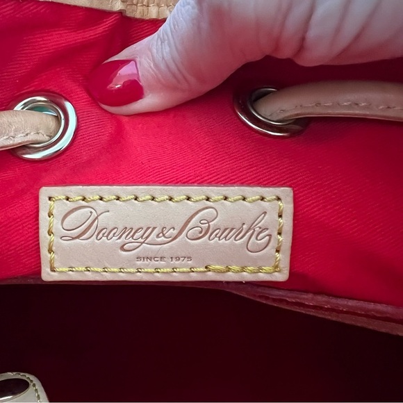 Dooney & Bourke Drawstring PVC Green Bag Project - Picture 8 of 10